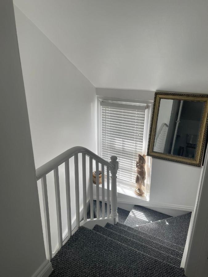 Self Contain Apartment On The Barbican 3 Bed Plymouth Exterior photo